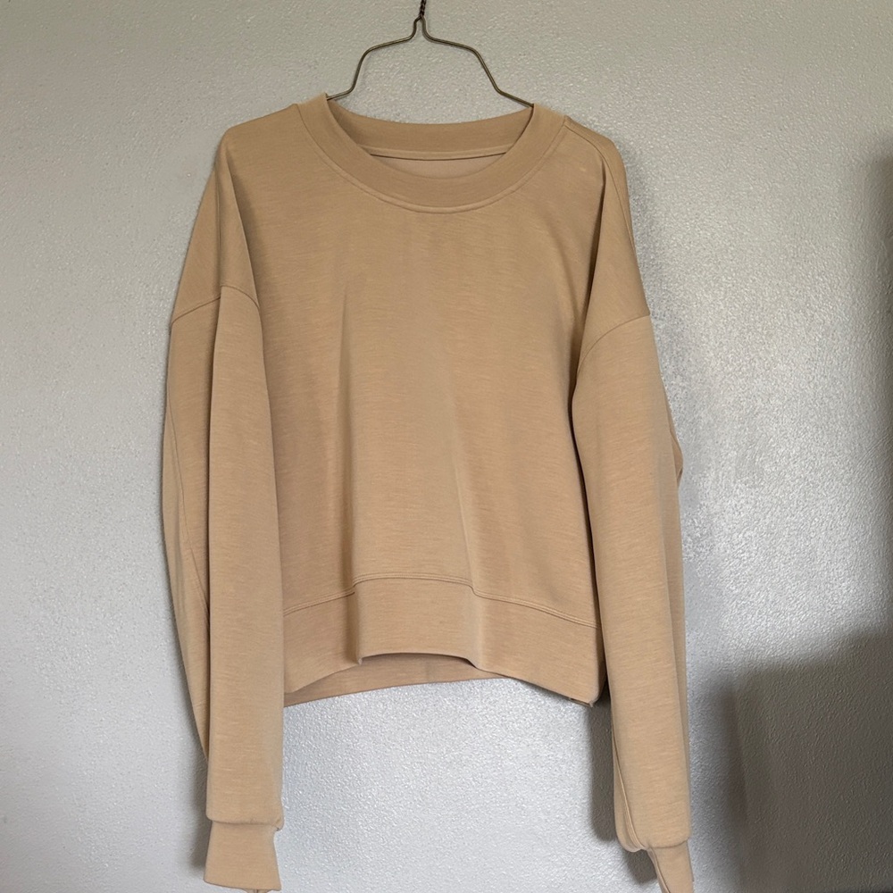 Lulu Lemon Softstreme Crewneck tan
